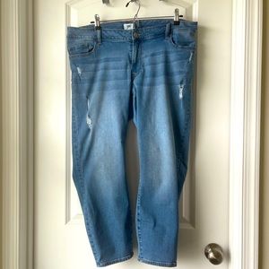Old Navy Cropped Jeans